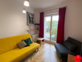 Kawalerka w centrum Gdyni z osobną kuchnią, 15 min spacerem od morza, Gdynia